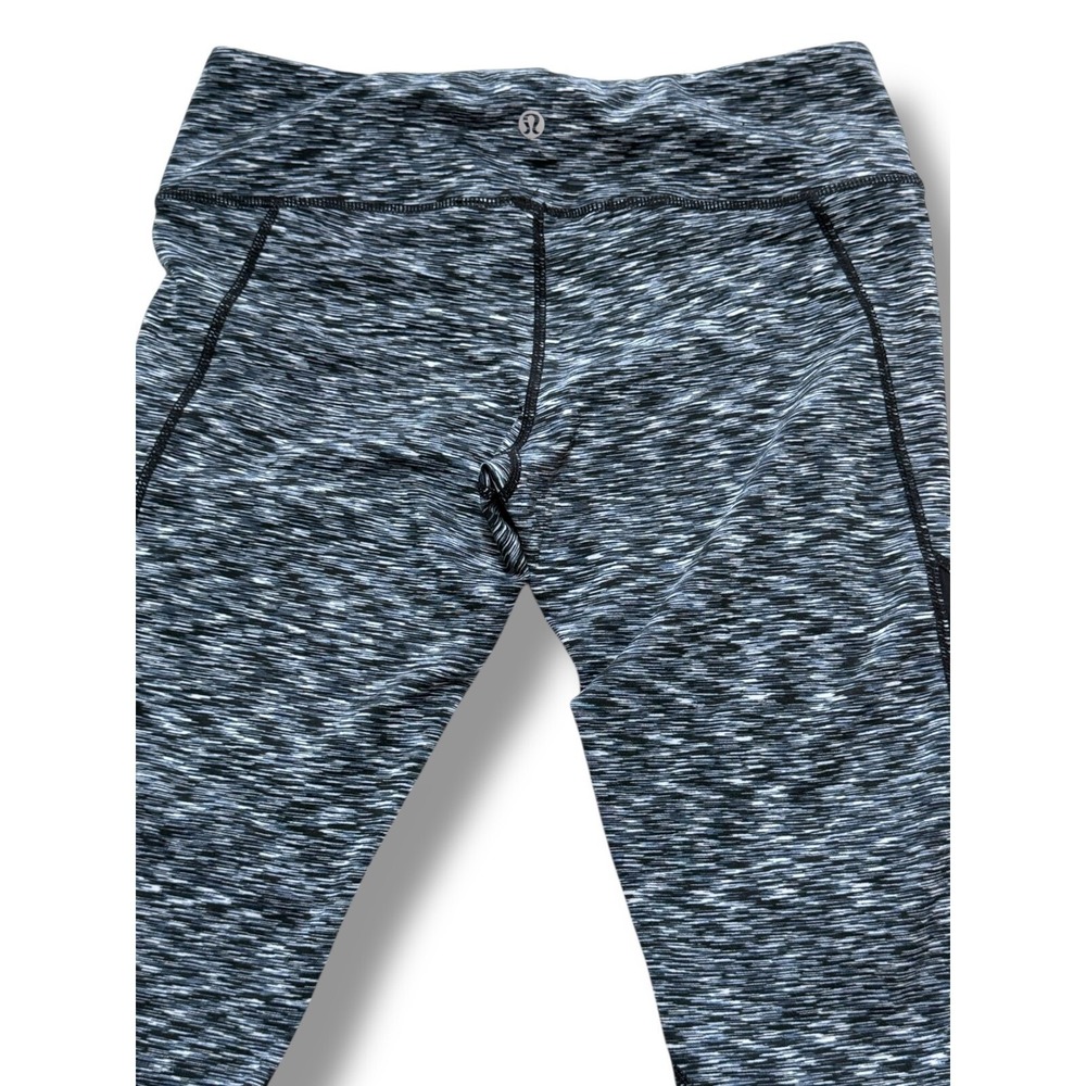 Lululemon Drop it like it's hot Crop Leggings Yoga Running Athletic Black Sz 6 - Picture 9 of 16